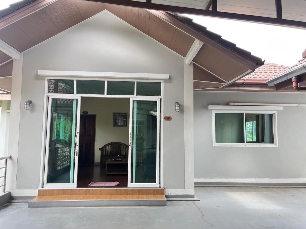 Baan Suan Khun Yaiy Hotel Ban Wang Takhrai Bagian luar foto