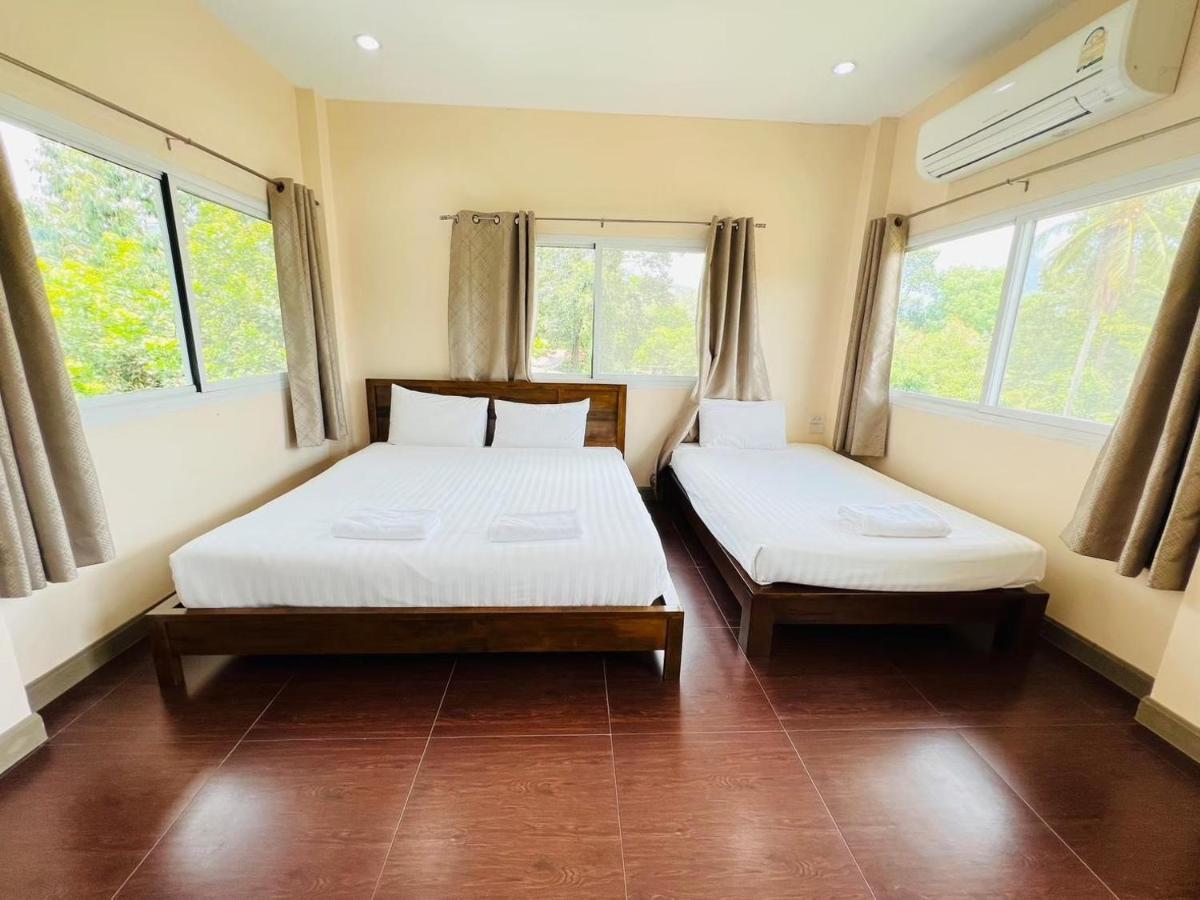 Baan Suan Khun Yaiy Hotel Ban Wang Takhrai Bagian luar foto