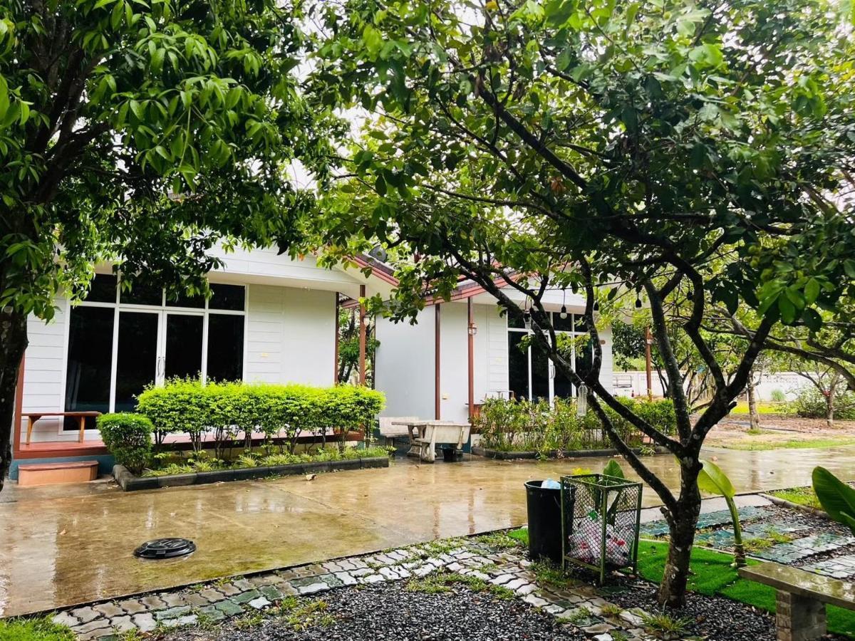 Baan Suan Khun Yaiy Hotel Ban Wang Takhrai Bagian luar foto