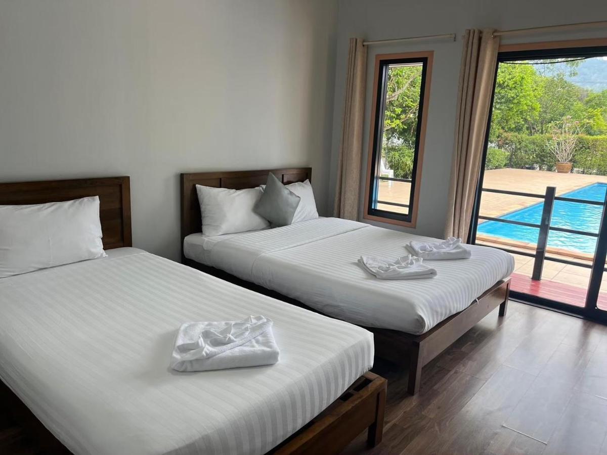 Baan Suan Khun Yaiy Hotel Ban Wang Takhrai Bagian luar foto